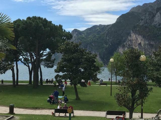 Appartement Lago Blu Riva del Garda Exterior foto